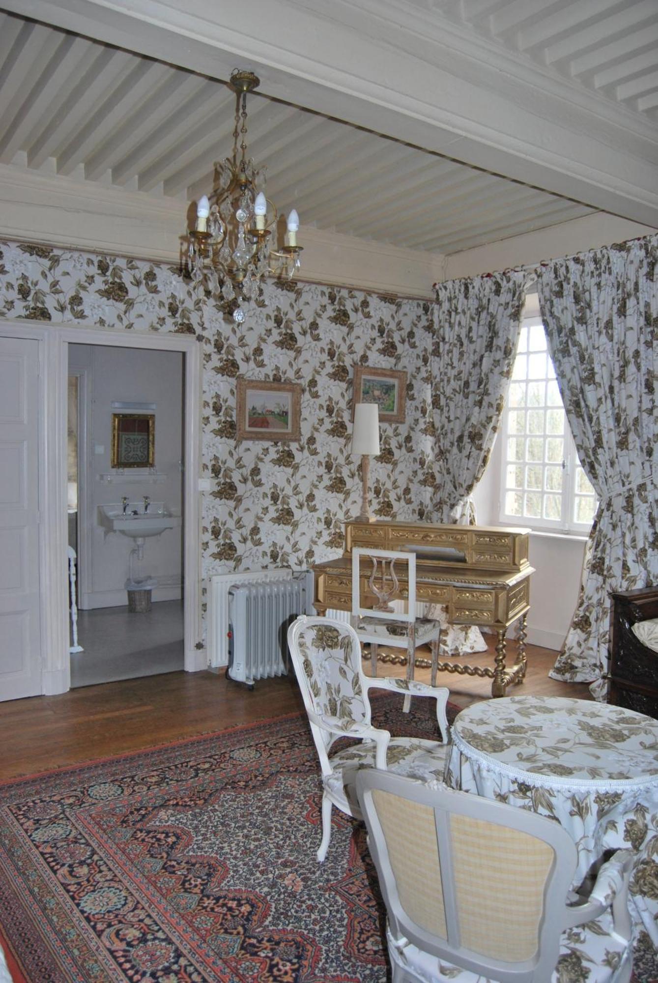 Château de Chantelauze Olliergues Quarto foto