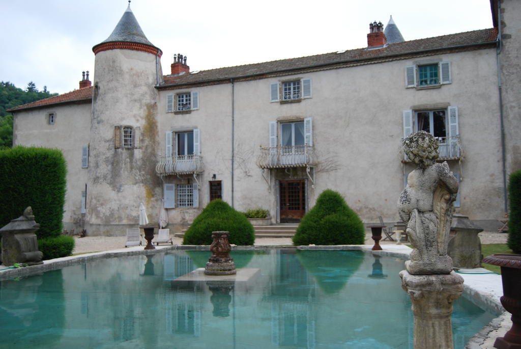 Château de Chantelauze Olliergues Exterior foto